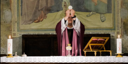 Priest Celebrating Mass (CC0 Josh Applegate on Unsplash)