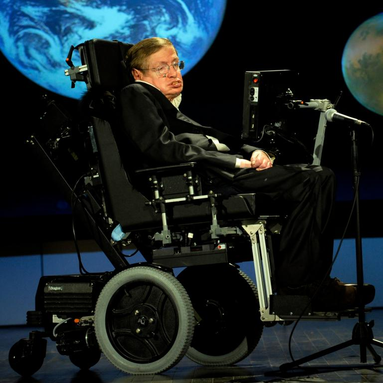 Stephen Hawking speaking to NASA (Public domain)