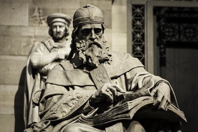 Statute of St. Isidore in front of the National Library of Spain (Héctor Gómez Herrero CC BY-SA 3.0 ES)