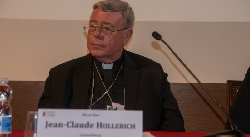 Card. Jean-Claude Hollerich at a summit in Spain on youth