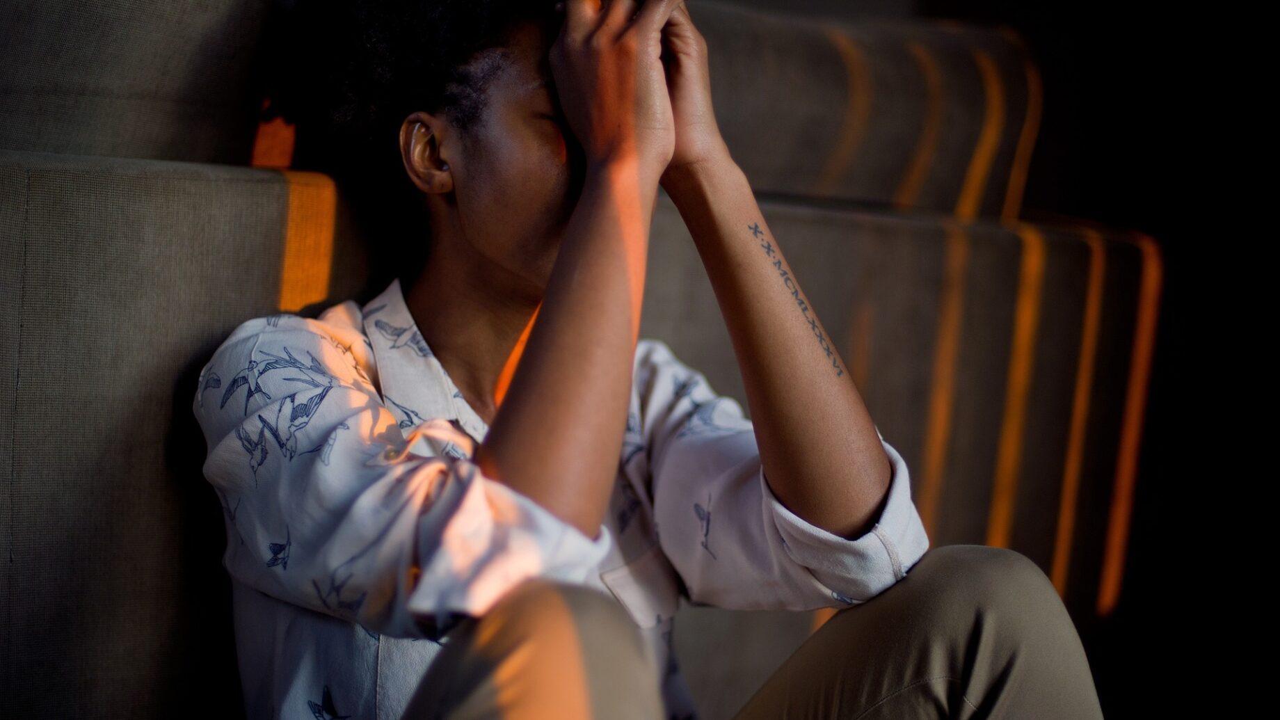 n praying in a way that would break unwritten Mass rules